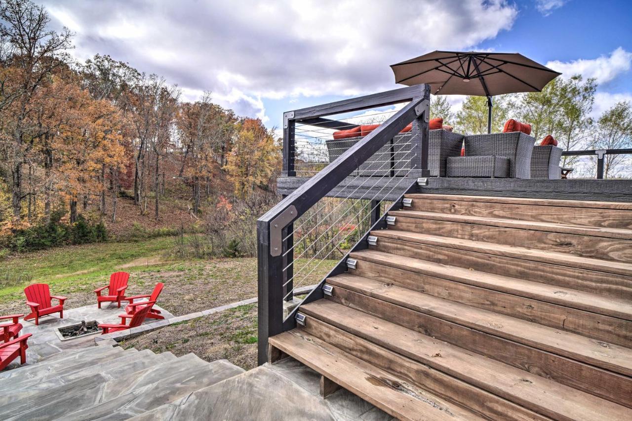 Spacious Sevierville Home With Hot Tub! Eksteriør billede