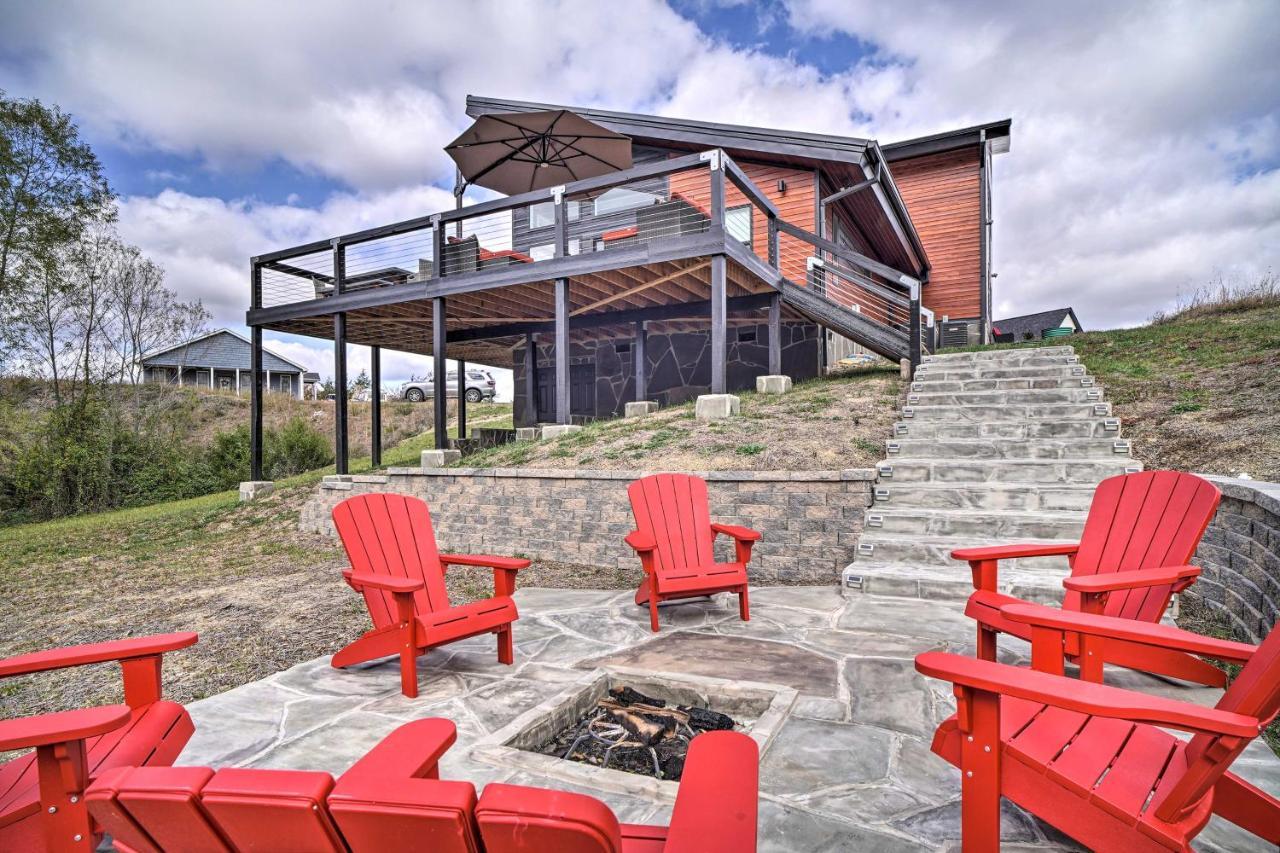 Spacious Sevierville Home With Hot Tub! Eksteriør billede