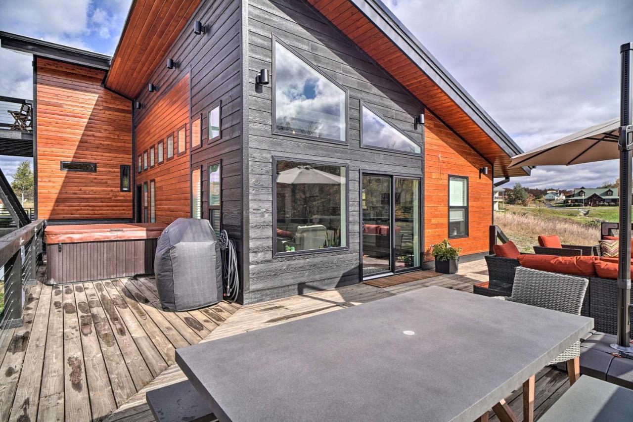 Spacious Sevierville Home With Hot Tub! Eksteriør billede