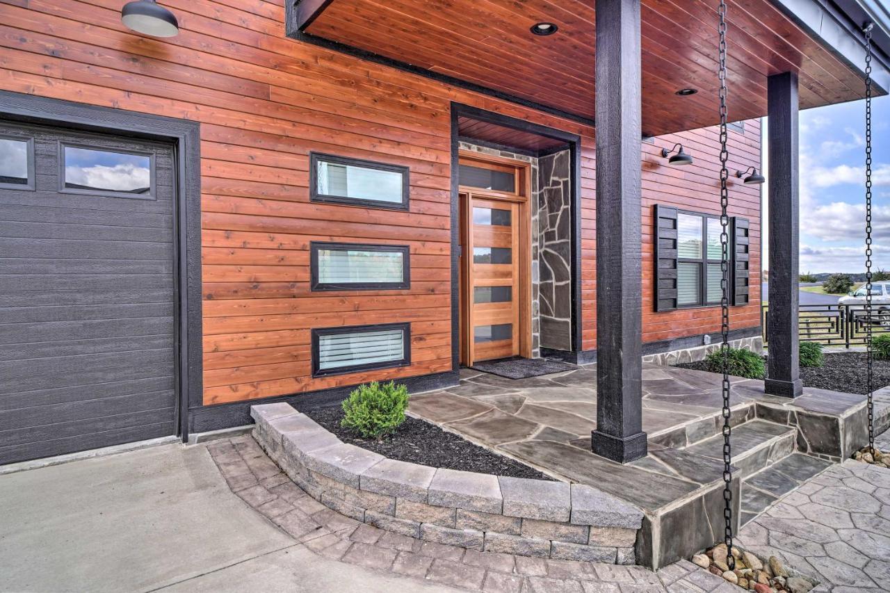 Spacious Sevierville Home With Hot Tub! Eksteriør billede